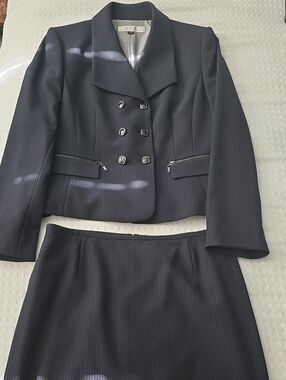 Tahari Charcoal Gray Double-Breasted Blazer and Skirt Suit